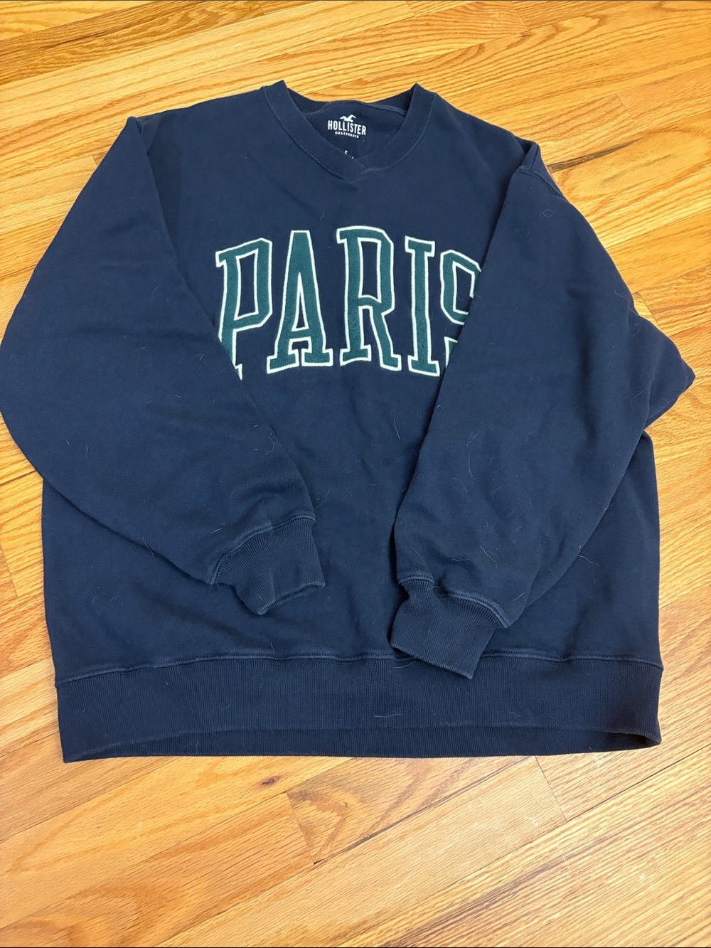 Hollister Women’s Navy 'Paris' Crewneck Sweater